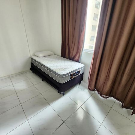 גוארויה Apto Pitangueiras 2 Quartos , 1 Vaga , 6 Pessoas , 50 Metros Do Mar מראה חיצוני תמונה